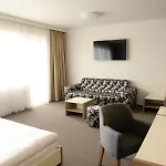 Devítka 3* Janov